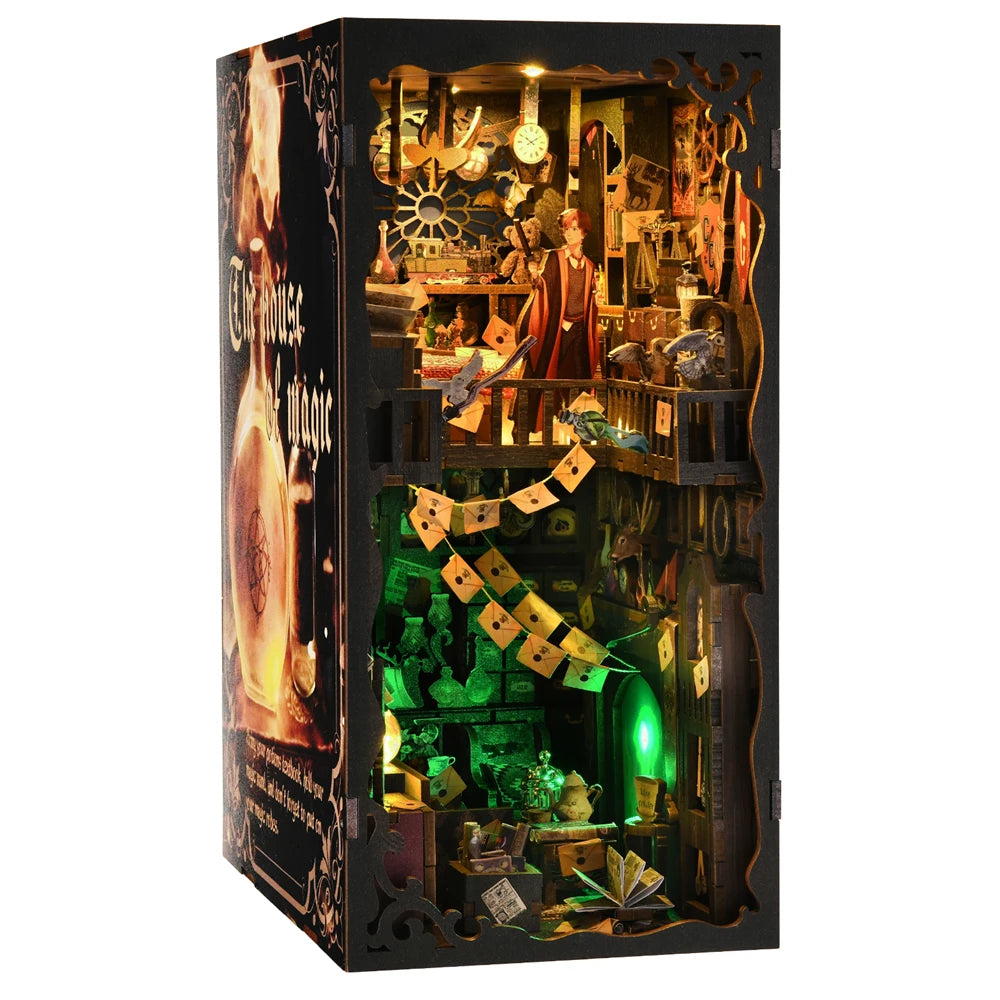Kit per angolo lettura Magic House fai da te Puzzle in legno Libreria Inserto Decorazione Casa delle bambole Modello Fermalibri Costruzione Decorazione per la casa Regali
MODELLO "H. POTTER"